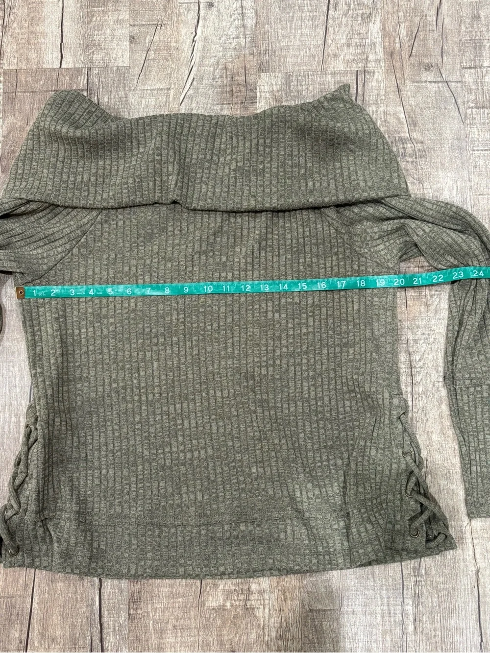 Women’s Cowl Neck w/side Lace -Up detail sweater Knox Rose Large